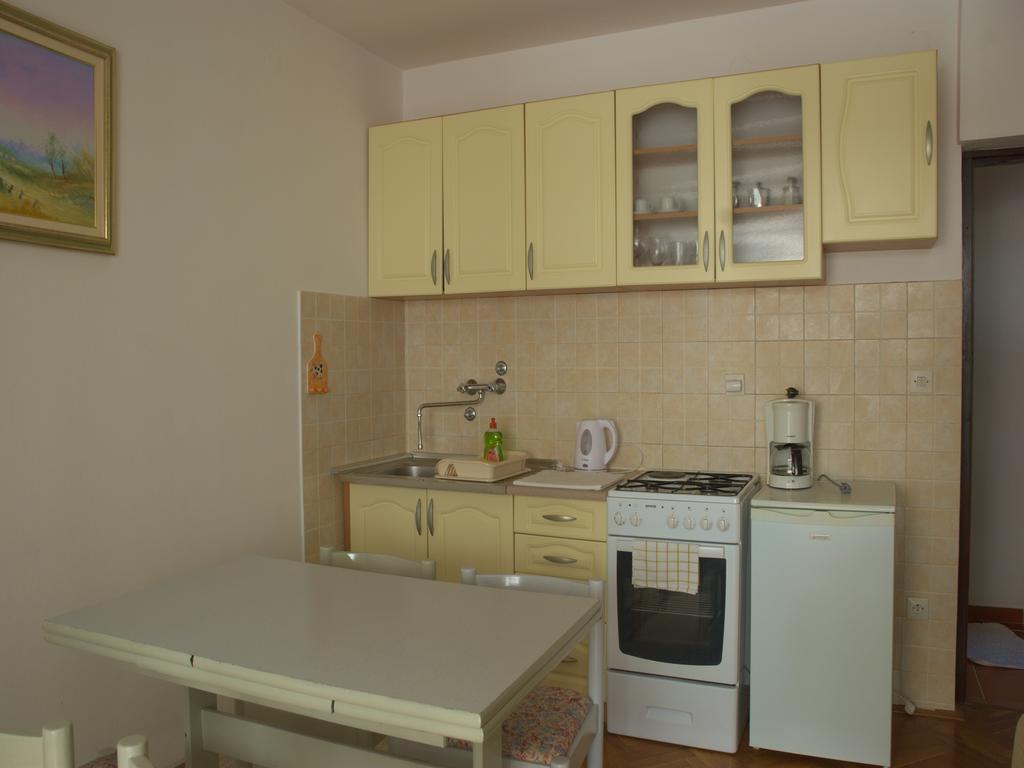 Nada Apartments Porec Bagian luar foto
