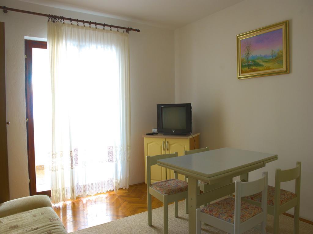 Nada Apartments Porec Bagian luar foto