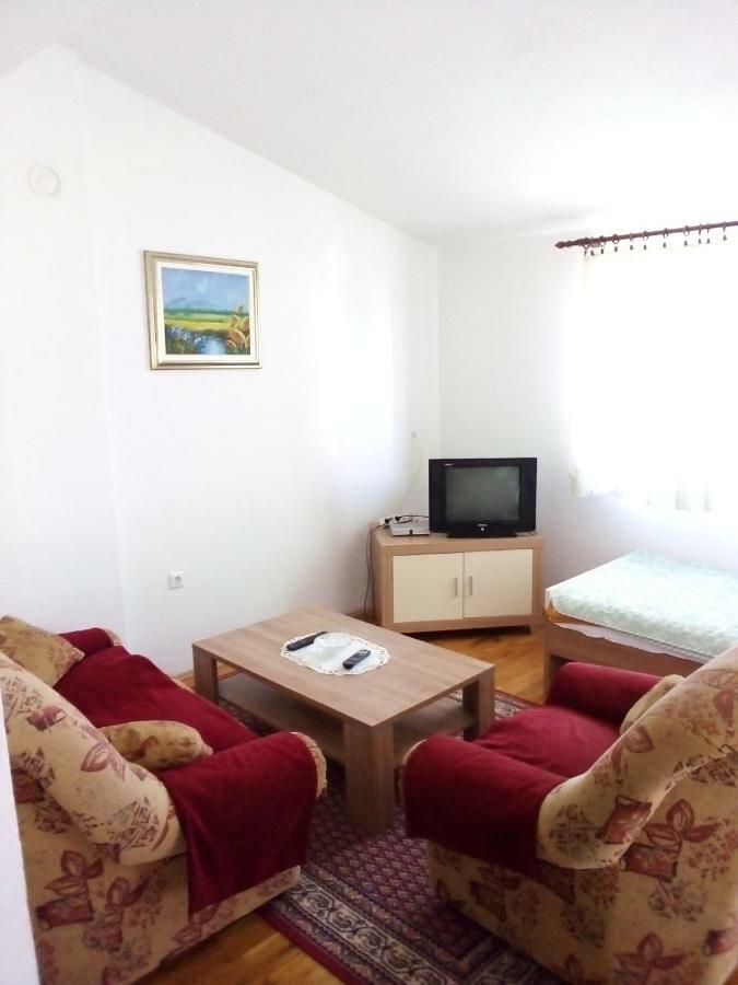 Nada Apartments Porec Bagian luar foto